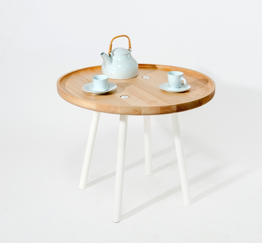 Plate Table. Designed for COVO s.r.l by Mikko Laakkonen.