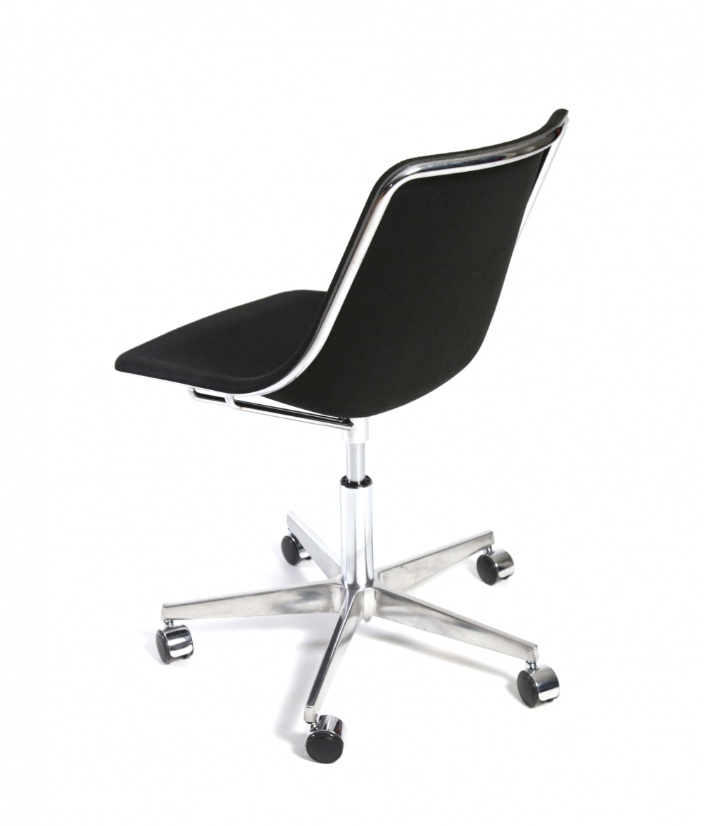 Kola Stack Z Chair. Designed for Inno by Mikko Laakkonen.
