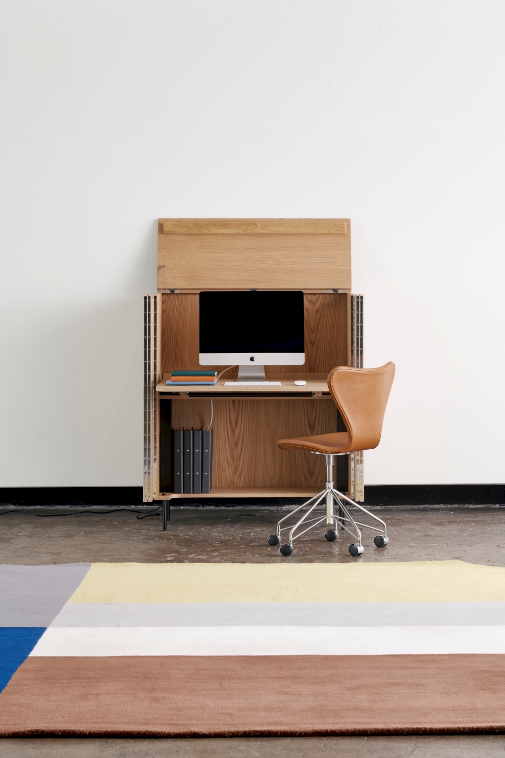 Fokus workstation. Designed for Adea by Mikko Laakkonen.